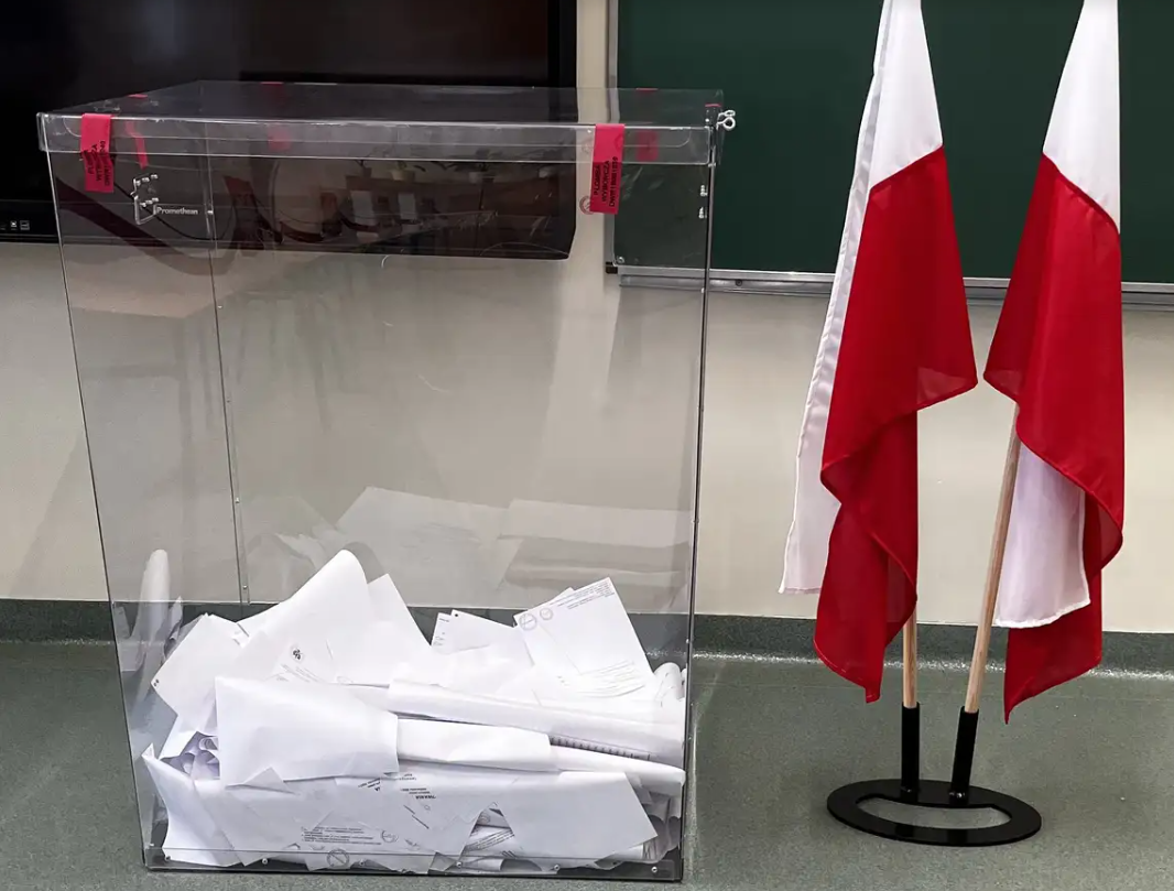 tuolawa.pl – Referendum wbrew woli? Członkini komisji wyrzucona