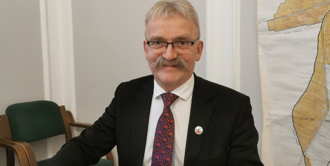 lowiczanin.info – Łowicz. Burmistrz Krzysztof Kaliński mówi po czterech kadencjach: To nie jest łatwa praca